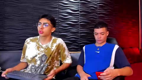 Marco and Ethan online show from December 23, 10:10 am