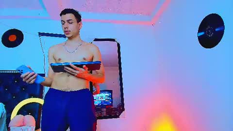 Marcus hanks1 online show from July 22, 1:19 am