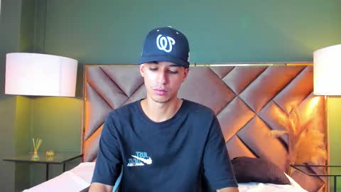 marcus_jeron online show from September 20, 4:35 am