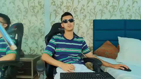 Snapshot of marcus_jeron chatting on May 1, 5:39 pm marcus_jeron online show from May 1, 5:39 pm