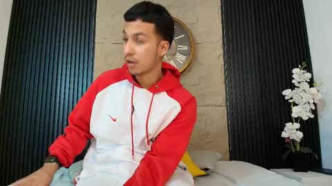 Snapshot of marcus_jeron chatting on May 21, 1:01 am marcus_jeron online show from May 21, 1:01 am