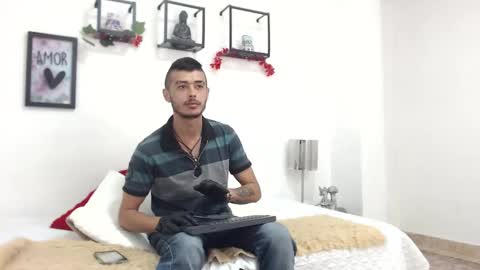 Snapshot of marcus_or_ chatting on September 11, 12:27 pm marcus_or_ online show from September 11, 12:27 pm