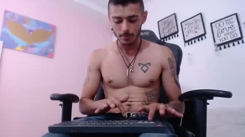 Snapshot of marcus_or_ chatting on September 21, 7:37 pm marcus_or_ online show from September 21, 7:37 pm
