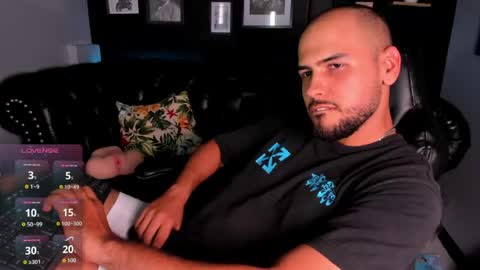marcus_soler online show from May 11, 4:04 pm
