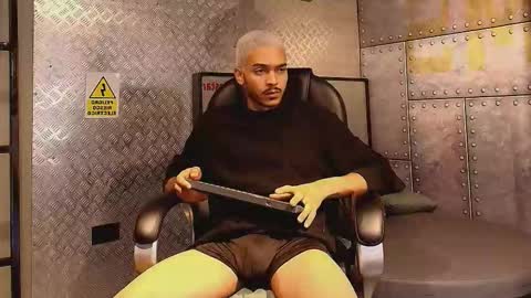 Snapshot of marcusrain_ chatting on September 26, 4:16 am Marcus online show from September 26, 4:16 am