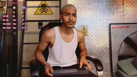 Snapshot of marcusrain_ chatting on October 6, 3:37 am Marcus online show from October 6, 3:37 am