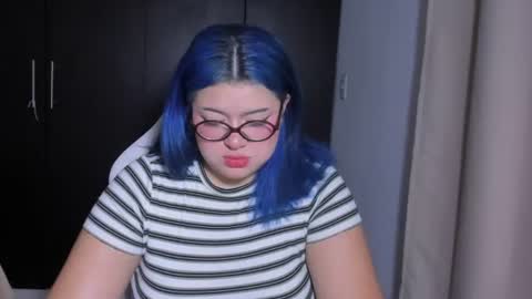 Snapshot of marcy_grey chatting on June 22, 4:20 am danna online show from June 22, 4:20 am