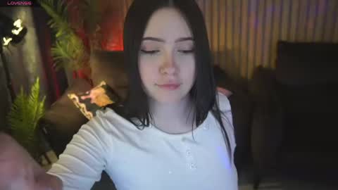 margaritagrey online show from May 18, 7:09 pm