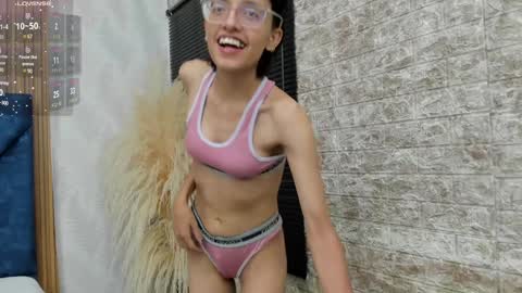 Aitana online show from December 6, 2:02 am