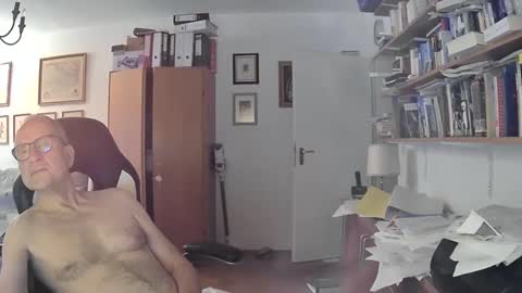 marginalie online show from December 5, 7:49 am