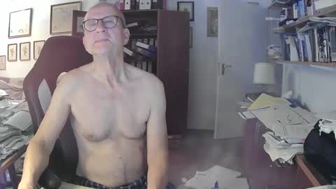 marginalie online show from November 23, 6:57 am