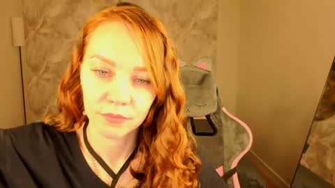 Snapshot of margo_kellly chatting on May 4, 1:01 am Margo Kellly online show from May 4, 1:01 am