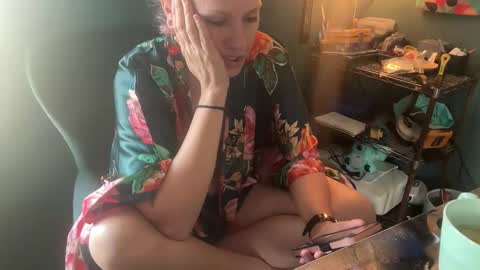 Elle online show from January 13, 3:06 pm