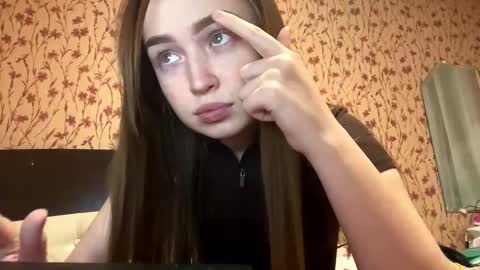 Snapshot of margopesavento chatting on March 27, 4:51 pm Chloe online show from March 27, 4:51 pm