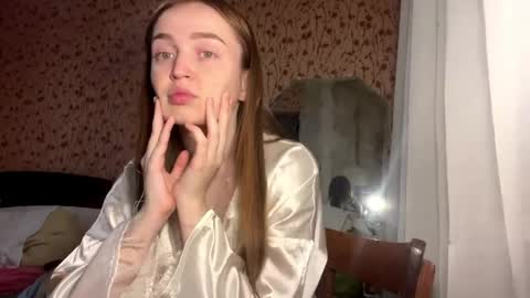 Snapshot of margopesavento chatting on March 31, 3:45 pm Chloe online show from March 31, 3:45 pm