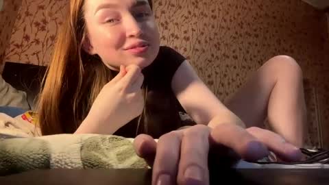 Snapshot of margopesavento chatting on April 1, 4:59 pm Chloe online show from April 1, 4:59 pm