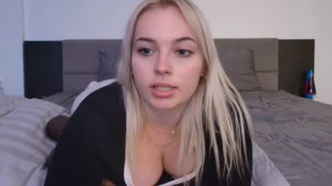 margot_robbie7 online show from September 16, 12:44 am