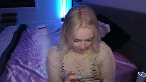 Snapshot of margot_robbie7 chatting on June 11, 1:16 am margot_robbie7 online show from June 11, 1:16 am
