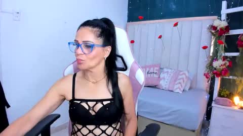 Snapshot of margot_smith chatting on March 19, 1:04 pm Margot online show from March 19, 1:04 pm