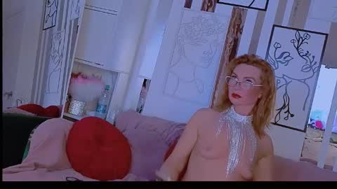 mari69juana online show from December 18, 6:03 pm