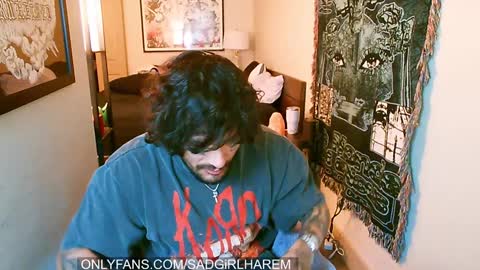 Snapshot of mari_and_jandro chatting on January 16, 3:46 pm Mari online show from January 16, 3:46 pm