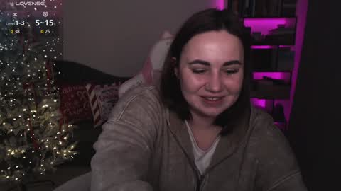 mari moore online show from December 17, 6:09 pm