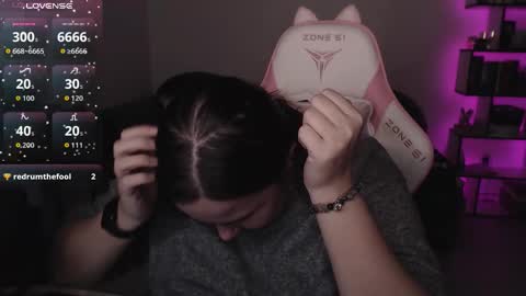 mari moore online show from October 19, 5:13 pm