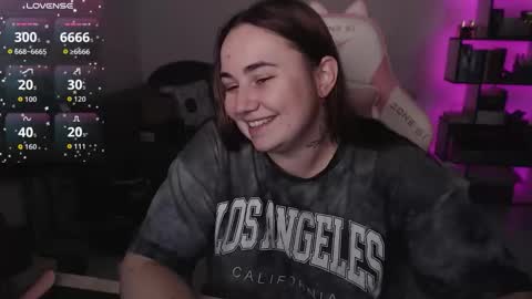 mari moore online show from November 23, 8:14 am