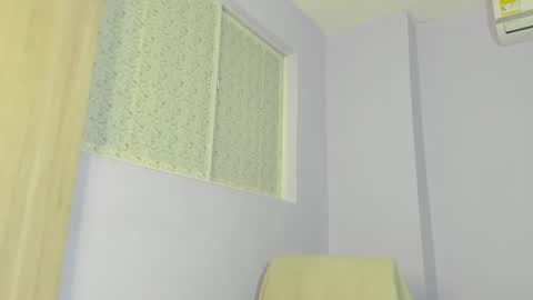 Snapshot of mari_sweeet chatting on February 22, 1:57 pm Meli-Mari online show from February 22, 1:57 pm