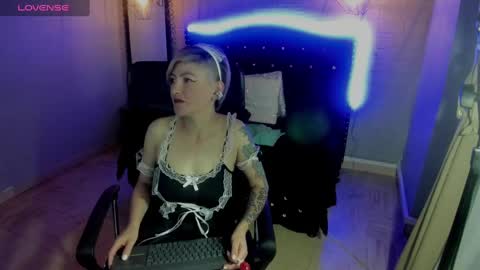 Snapshot of maria_fernandaxxx_ chatting on December 31, 2:25 pm Maria fernanda online show from December 31, 2:25 pm