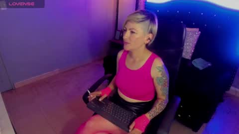 Snapshot of maria_fernandaxxx_ chatting on January 4, 6:09 am Maria fernanda online show from January 4, 6:09 am