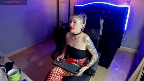 Snapshot of maria_fernandaxxx_ chatting on January 10, 12:58 pm Maria fernanda online show from January 10, 12:58 pm