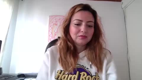 Snapshot of maria_juliana8 chatting on December 18, 5:10 pm maria_juliana8 online show from December 18, 5:10 pm