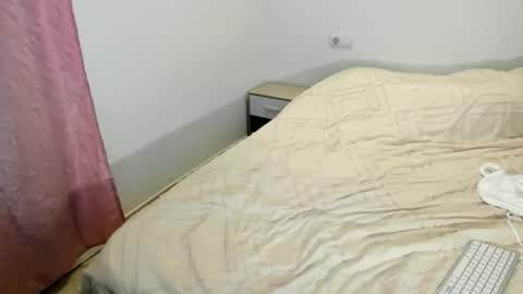 Snapshot of maria_mad chatting on October 10, 9:03 pm Itslablonde online show from October 10, 9:03 pm