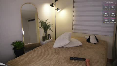 Snapshot of maria_petit chatting on May 29, 12:52 am M. online show from May 29, 12:52 am