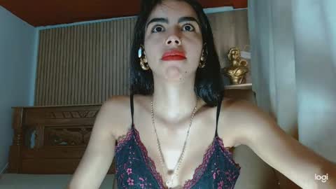 mariaa_antonia1 online show from May 14, 8:04 pm