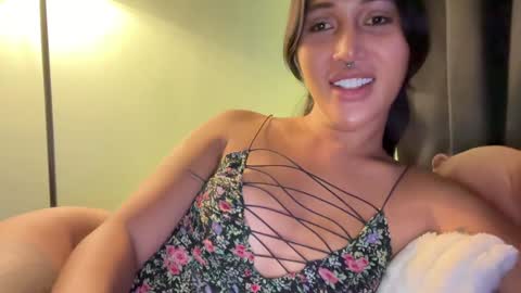 Snapshot of mariafatale_00 chatting on January 8, 3:08 am Maria online show from January 8, 3:08 am