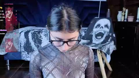 Maria online show from October 7, 7:33 pm