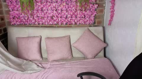 Maria online show from April 4, 1:30 pm