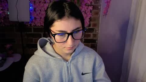 Maria online show from April 28, 10:37 pm