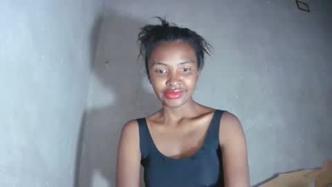 Snapshot of mariah586 chatting on November 4, 11:04 pm Maria online show from November 4, 11:04 pm