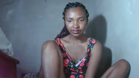 Snapshot of mariah586 chatting on November 10, 9:47 pm Maria online show from November 10, 9:47 pm