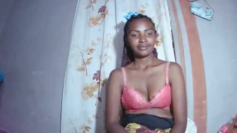 Snapshot of mariah586 chatting on November 12, 2:50 pm Maria online show from November 12, 2:50 pm