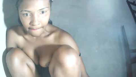 Snapshot of mariah586 chatting on December 3, 12:51 am Maria online show from December 3, 12:51 am