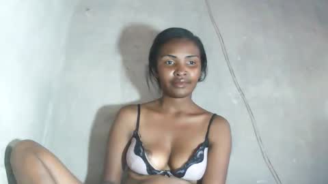 Snapshot of mariah586 chatting on January 6, 2:10 pm Maria online show from January 6, 2:10 pm