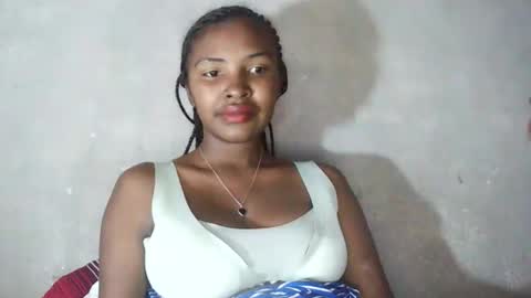 Maria online show from May 9, 11:32 pm