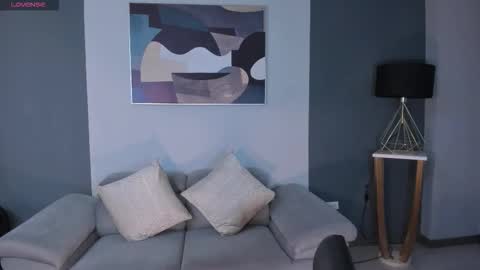 MARIA HERRERA  online show from October 7, 9:23 pm