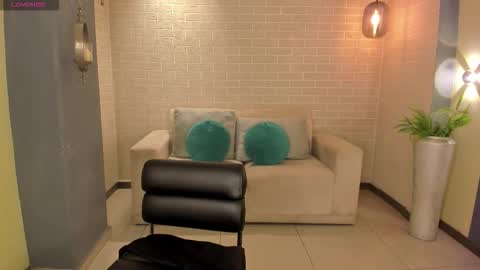 MARIA HERRERA  online show from October 30, 11:05 pm