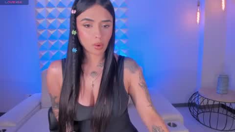 MARIA HERRERA  online show from July 16, 10:05 pm