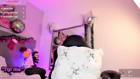 Snapshot of mariajo_sex_ chatting on December 11, 3:26 pm MARIAJO Dont forget that Mariajosexy20 online show from December 11, 3:26 pm